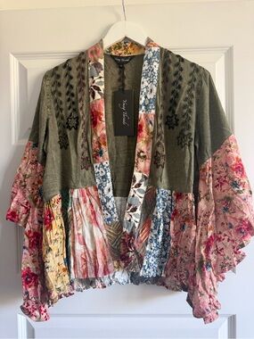 Young Threads Patchwork Boho Bell Sleeve Kimono NWT Small
